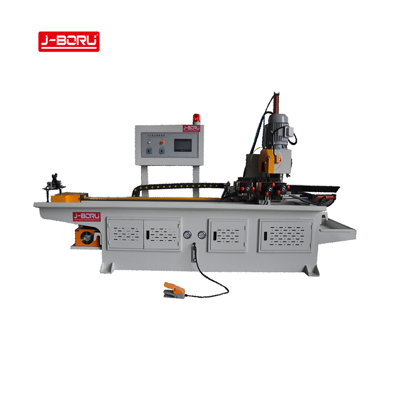 CNC Pipe Cutting Machine